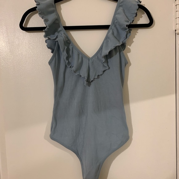 Wilfred by Aritzia blue ruffled bodysuit - Picture 4 of 5